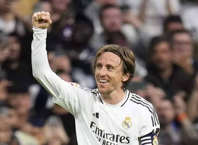 阿隆索已接受，39岁的魔笛有望续约皇马，提出两大条件：降薪与打替补